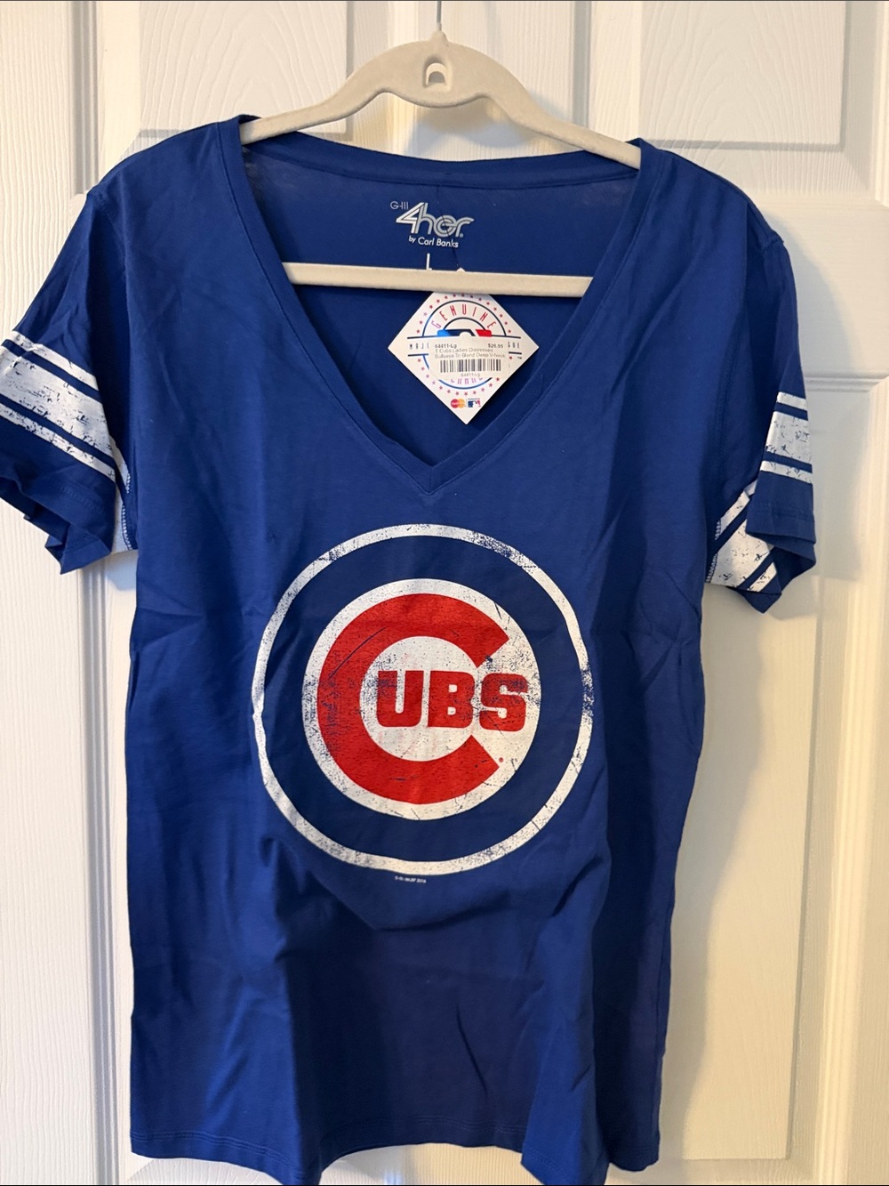 Chicago Cubs Graphic V-Neck Tee - Blue & Red